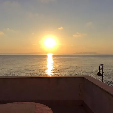 Dimora Tipica Vista Mare マレッティモ